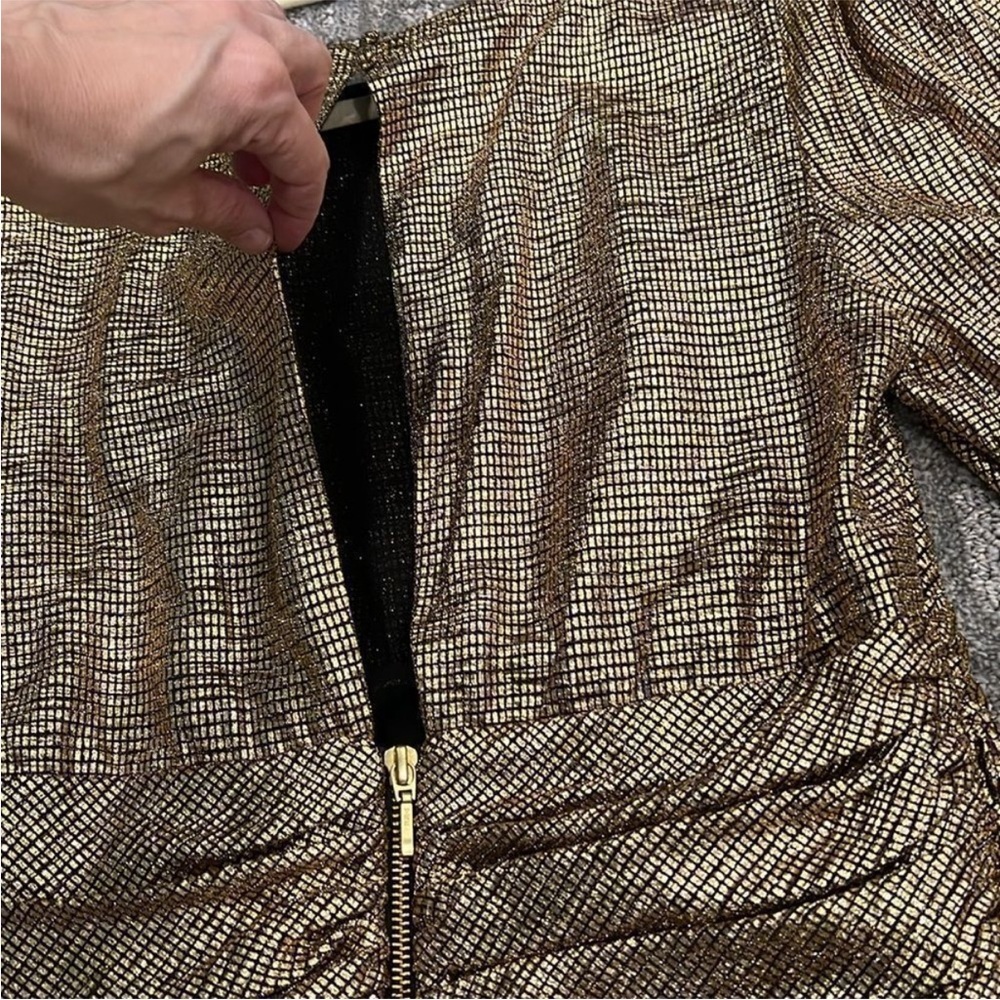 Shona Joy Metallic Gold Dress - Picture 7 of 10
